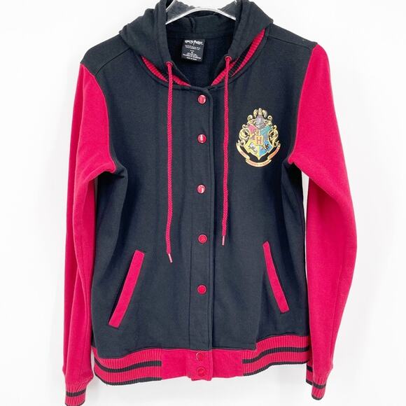 HARRY POTTER Hogwarts Retro Varsity Jacket - Picture 2 of 7
